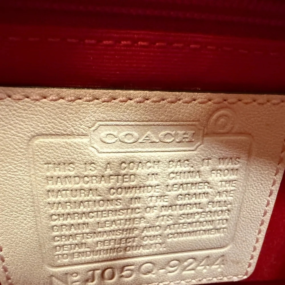 Limited Edition COACH Poppy For Peace Gallery Tote - Picture 8 of 9